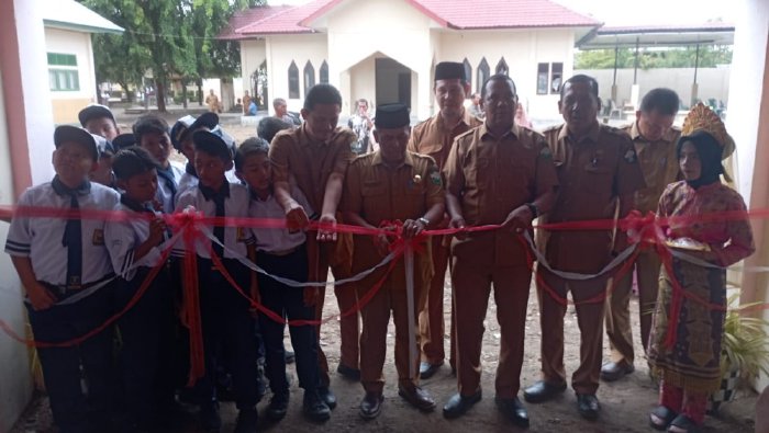 Pj Bupati Launching Islamic Boarding School UPTD SMPN 2 Bireuen